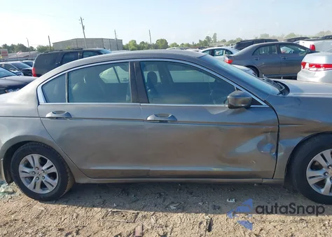 2011 Honda Accord 2.4 Se z USA, uszkodzony, nr VIN 1HGCP2F63BA031919